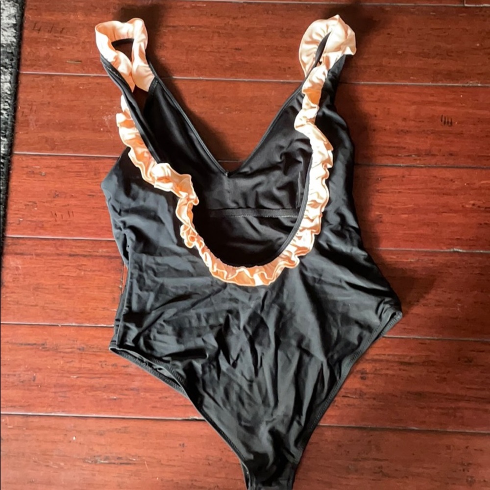 Cupshe black ruffle one piece